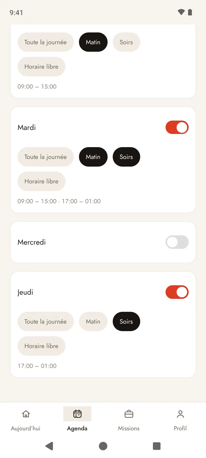 Écran Semaine type : une carte par jour, avec pour certains jours deux plages cochées, Matin et Soirs.